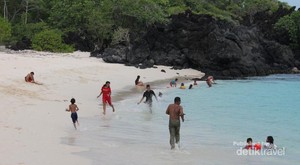 Pesona Adonara, Salah Satu Pulau Tercantik di Flores Timur
