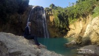 Di antara bukit kars ada oase yang menyegarkan