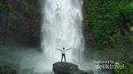 Pesona Air Terjun Lembah Pelangi di Lampung
