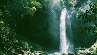 Air Terjun Lembah Pelangi