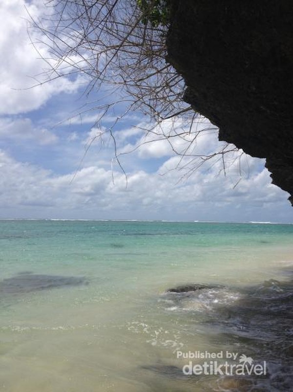 Pesona Anggun Pantai  Pandawa  Bali