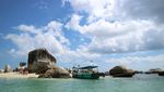 Pesona Batu Berlayar yang Unik di Belitung