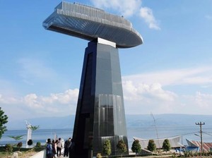 Pesona Danau Toba yang Tak Ada Habisnya