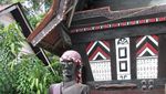 Pesona Desa Tomok di Pulau Samosir