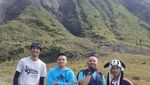 Pesona Gunung Talang, Tiga Danau dan Hamparan Kebun Teh