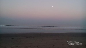 Pesona Keindahan Sunrise di Pantai Kuta