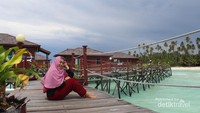 Penginapan di Pulau Maratua yang begitu cantik dan pemandangan laut yang sangat memukau.