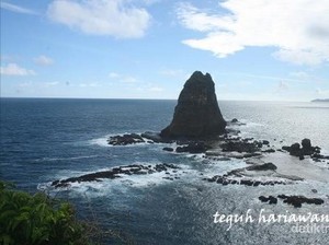 Pesona Pantai Selatan Papuma