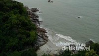 Laut Lepas di hadapan Pantai Tanjung Berikat