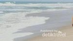 Pesona Pantai Tanjung Setia di Lampung