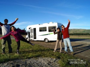 Pesona Selandia Baru, Dari Gunung Es Hingga Sky Diving