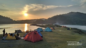 Pesona Waduk Sermo Kulon Progo yang Mirip Ranu Kumbolo