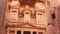 Petra di Yordania, salah satu tempat yang harus dikunjungi