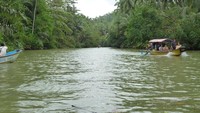 Pemandangan sungai menuju Green Canyon
