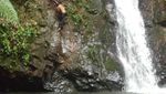 Petualangan ke Air Terjun Batu Dinding di Riau