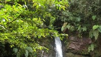 Air terjun Batu Dinding yang cantik namun tersembunyi