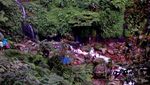 Petualangan Mendebarkan ke Curug Sewu di Bogor