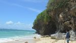 Petualangan Menyusuri Pantai di Selatan Bali