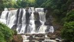 Petualangan Seru ke Air Terjun Niagara Mini di Bandung