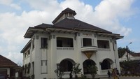 Gedung Tinggi