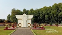 monumen kuburan massal