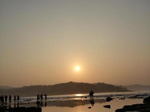 Pilihan Pantai Keren Buat Liburan di Desa Sawarna, Banten