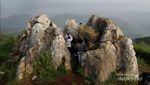 Planet Lain? Bukan, Ini Taman Batu di Bandung