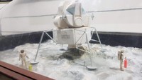 Salah satu benda yang dipamerkan di Planetarium.