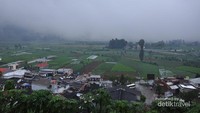 Landscape Dieng di awal pendakian