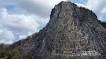 Proses Kreatif Laser Buddha, Bukit yang Dipahat dan Dilapisi Emas