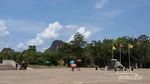 Proses Kreatif Laser Buddha, Bukit yang Dipahat dan Dilapisi Emas