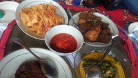 Inilah dia menu makan Bajamba yang lezat