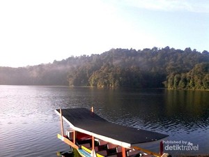 Pulau Asmara dan Mitos Awet Jodoh di Kota Kembang