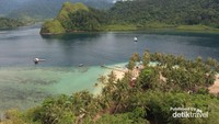 Pemandangan Puncak Bukit Pulau Pasumpahan