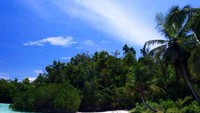 Pantai yang menggoda (Kusumorini Susanto/dTraveler)