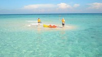 Bagai berdiri di atas laut (adajeparatours.blogspot.com)