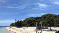 Bibir Pantai Pulau Kanawa