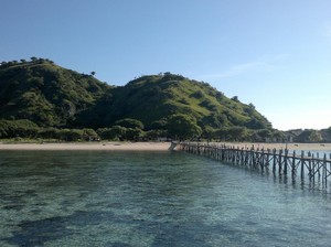 Pulau Kanawa, Mutiara Cantik di Tengah Lautan Flores