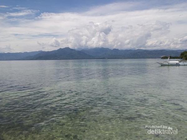 Tuh betapa sepinya kan guys, dan mohon ya siapapun dan kapanpun yang kesini tetap dijaga Pulau Karampuang ini. Tuh betapa sepinya kan guys, dan mohon ya siapapun dan kapanpun yang kesini tetap dijaga Pulau Karampuang ini.