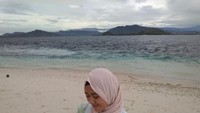 Ketika pasir sedikit berwarna pink