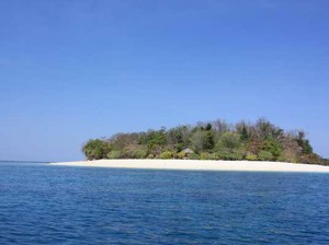 Pulau Lihaga, Kecantikan Tersembunyi di Sulawesi Utara