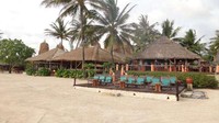 Salah satu penginapan di Pantai Kuta (Rieka Evy Mulyanti /ACI)