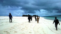 Pasirnya berwarna putih