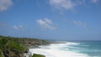 (sumber: awesomeislands.com)