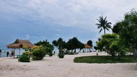 Pantai Perawan di Pulau Pari