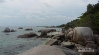 Air laut yang jernih di Pulau Putri