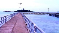 jembatan cinta menghubungkan ke tidung kecil