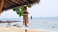 Pantai di pulau Umang
