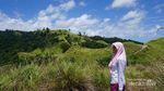Pulisan, Bukit Hijau Berselimut Lautan Biru