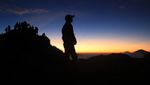 Puncak Sikunir dan Sunrise Terbaik Dari Dieng